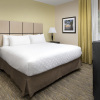 Отель Candlewood Suites I 26 @ Northwoods Mall, An Ihg, фото 4