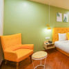 Отель Bloom Hotel - Golf Course Road, Sector 43, фото 15