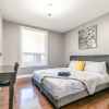 Отель Bright and Spacious - 3BR Apt With Netflix - Near High Park, фото 7