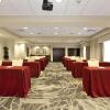 Отель Hampton Inn & Suites Pittsburgh/Harmarville, фото 12