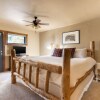 Отель Frontier by AvantStay Incredible Mtn Views Hot Tub Gorgeous Breckenridge Home Close to Slopes, фото 12