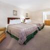 Отель Howard Johnson by Wyndham Burlington, фото 4