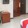 Отель RedDoorz near Bukit Darmo Golf, фото 7