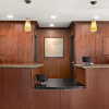 Отель Comfort Suites Vacaville-Napa Valley Area, фото 3