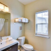 Отель Downtown Buena Vista Condo: Walk to River & Cafes!, фото 9