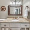Отель Ruidoso Mountain Home w/ Hot Tub & 3 Decks, фото 14