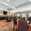 Отель Comfort Inn & Suites near Bethel College, фото 22