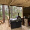 Отель Remarkable 1 Bed Treehouse 10 Mins From Inverness, фото 1