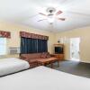 Отель Econo Lodge Inn & Suites, фото 9