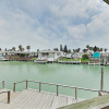 Отель Bayside Getaway: Pools, Tennis, Golf, Private Dock 1 Bedroom Home, фото 16