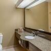 Отель Quality Suites Sherman, фото 8