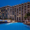 Отель Hilton Marco Island Beach Resort and Spa на Острове Марке