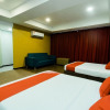 Отель V Motel by OYO Rooms, фото 5