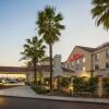 Отель Hilton Garden Inn Irvine East/Lake Forest, фото 1