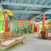 Отель Eclectic Mandeville Home: Walk to Lakefront Park, фото 16