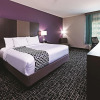 Отель La Quinta Inn & Suites Claremore, фото 3