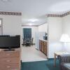 Отель Rodeway Inn And Suites, фото 3