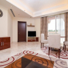 Отель OYO Home 161 Taj Grandeur 1 BHK Apartment Palm, фото 7