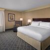 Отель DoubleTree by Hilton Pittsburgh Airport в Мун-Тауншипе