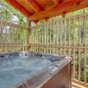 Отель Lovers' Hideaway, 1 Bedroom, Jetted Tub, Private, Pool Table, Sleeps 4, фото 4