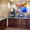 Отель Comfort Suites Jonesboro University Area, фото 37