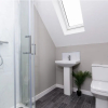 Отель Champagne House - 3 Bedroom Townhouse, фото 17