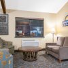 Отель Days Inn & Suites by Wyndham Baxter Brainerd Area в Бакстере