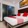Отель OYO 24050 Hotel Sweet Dream, фото 17