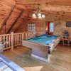 Отель The Lazy Nutt Retreat - 2 Br Cabin, фото 3