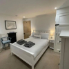 Отель Tor Cottage 2 bed sleeps 4, фото 1