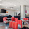Отель Comfort Suites Louisville Airport, фото 31