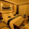 Отель Auspicious Phoenix Hotel, фото 4