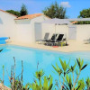 Отель House With 2 Bedrooms in Le Bois-plage-en-ré, With Pool Access, Furnis, фото 1