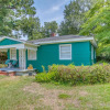 Отель Mid-century Wilmington Cottage: 3 Mi to Riverwalk, фото 13