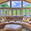 Отель Unique Chimney Rock Cottage w/ Breathtaking Views, фото 2