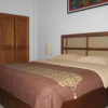 Отель Eboni Guest House Madiun, фото 4