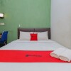 Отель RedDoorz near Juanda International Airport 2, фото 17