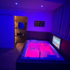 Отель Chic & Jacuzzi, фото 10