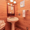 Отель The Sonoma Treehouse 3 Bedroom Home by RedAwning, фото 14