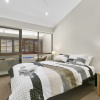 Отель A Superb Location for Enjoying the Best of Noosa - Unit 2/69 Noosa Parade, фото 3