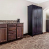 Отель Quality Inn & Suites, фото 16
