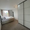 Отель Immaculate 2-bed Apartment in London, фото 2