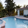 Отель Beautiful Hollywood Beach 4 BR Home W Heated Pool, фото 15