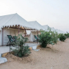 Отель OYO 26228 Royal Camps, фото 12