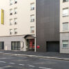 Отель B&B HOTEL Lyon Caluire Cité Internationale в Кэлюр-ет-Кюре