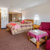 Отель Brass Bell Inn and Suites, фото 5