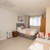 Отель Newly Refurbished Studio, 20 Mins to London Bridge, фото 3