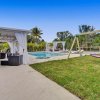 Отель Newly Renovated 5br Villa with pool in Ft Lauderdale on the water, фото 45