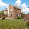 Отель Sulston Lodge 3-Bedroom House, фото 14