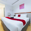 Отель RedDoorz Plus Near SM Lanang Davao, фото 1